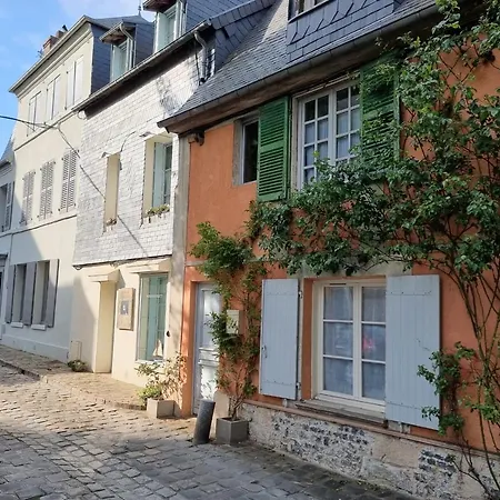 Le Jardin D'eugene - дом 4p - терраса - исторический центр *